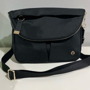 NWOT Lululemon All Night Festival Bag